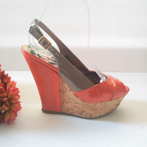 dollhouse platform shoes